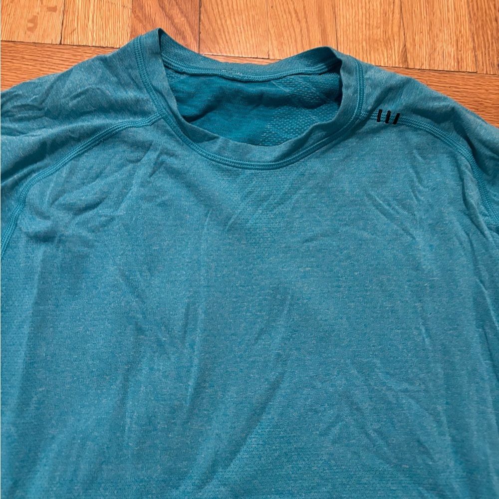 Lululemon Teal Long Sleeve Shirt